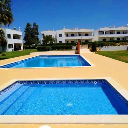 פרה Lake Apartment - Pool And Sea View & Tennis Court & Bbq מראה חיצוני תמונה