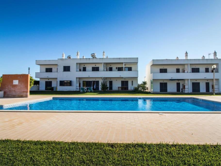 פרה Lake Apartment - Pool And Sea View & Tennis Court & Bbq מראה חיצוני תמונה